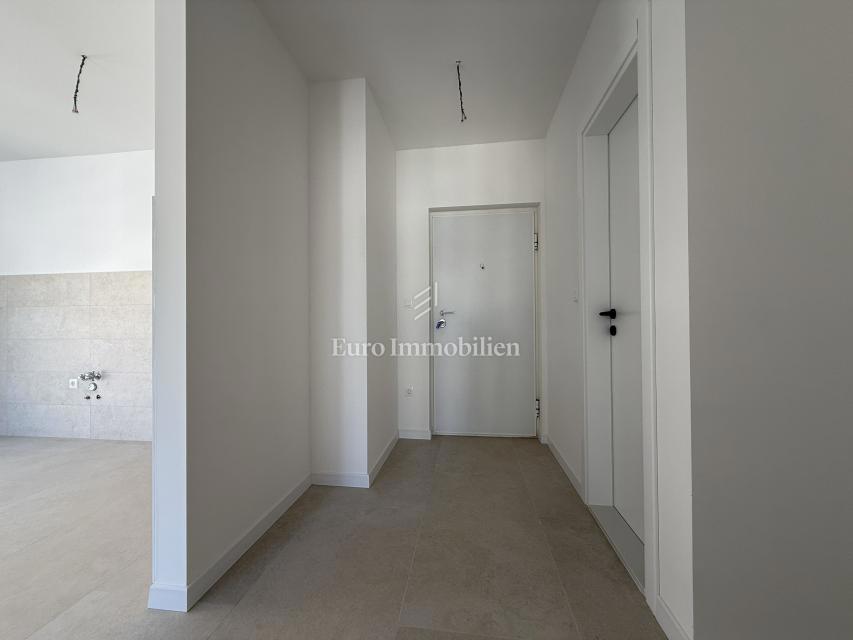 Makarska - appartamento con due camere da letto con vista mare