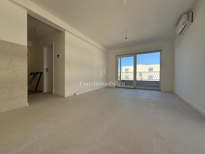 Makarska - appartamento con due camere da letto con vista mare