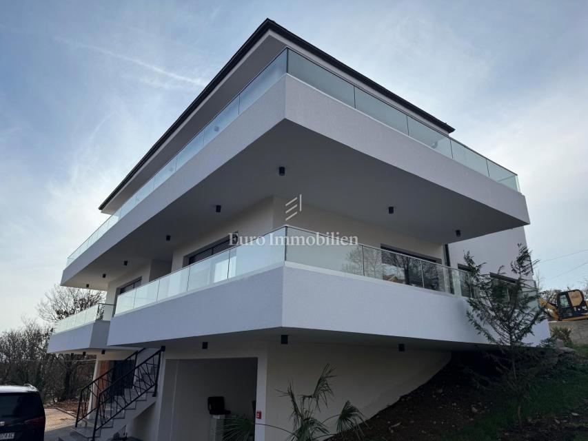 Čavle - Nuovo edificio con giardino