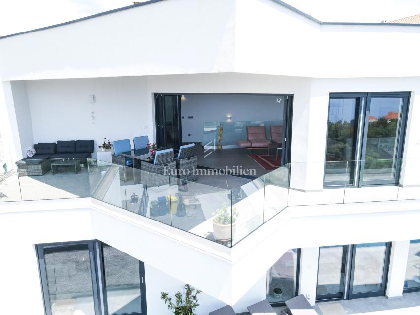 Crikvenica, lussuosa casa moderna con piscina