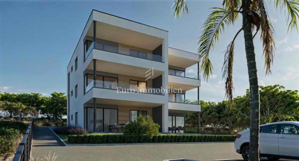 Appartamento con giardino in un esclusivo edificio nuovo vicino al mare