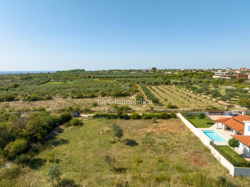 Terreno con vista mare e permesso di costruzione