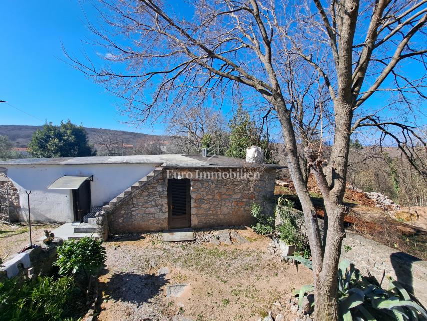 Isola di Krk – casa in pietra da ristrutturare