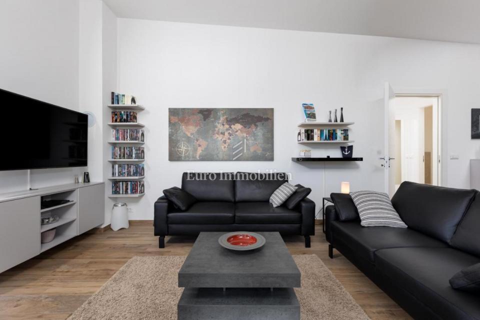 Appartamento con piscina in prima fila alla spiaggia - Malinska