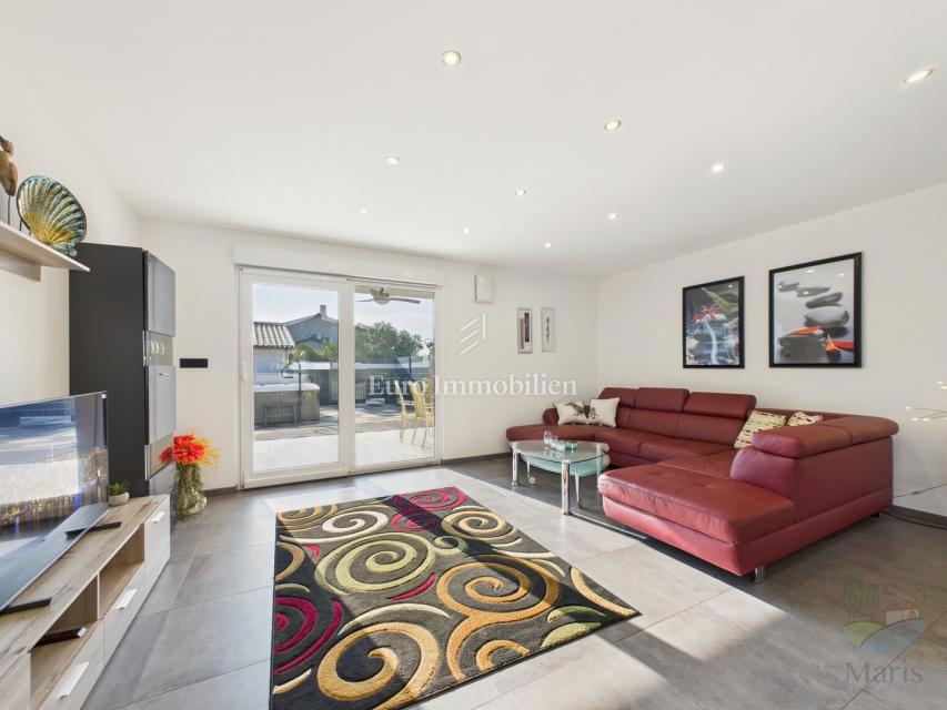 Pomer - Moderna casa con piscina riscaldata