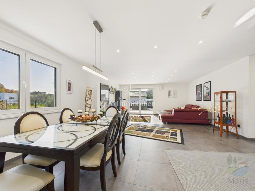 Pomer - Moderna casa con piscina riscaldata