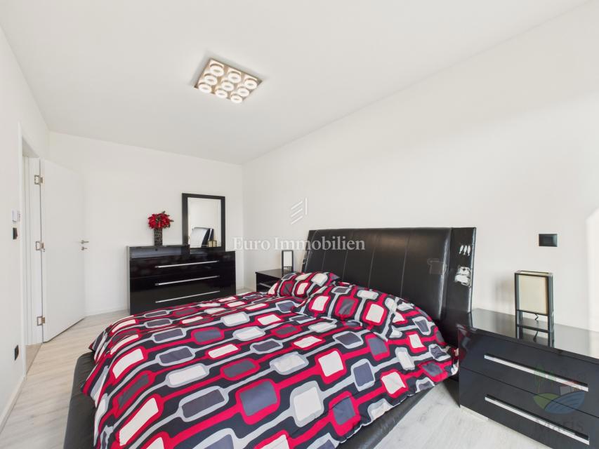 Pomer - Moderna casa con piscina riscaldata