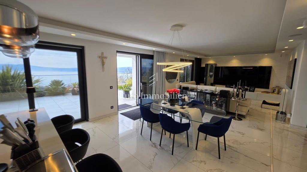 Crikvenica - casa con piscina e terreno edificabile