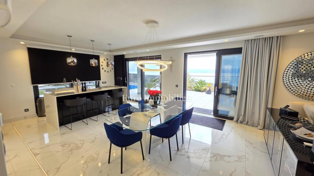 Crikvenica - casa con piscina e terreno edificabile