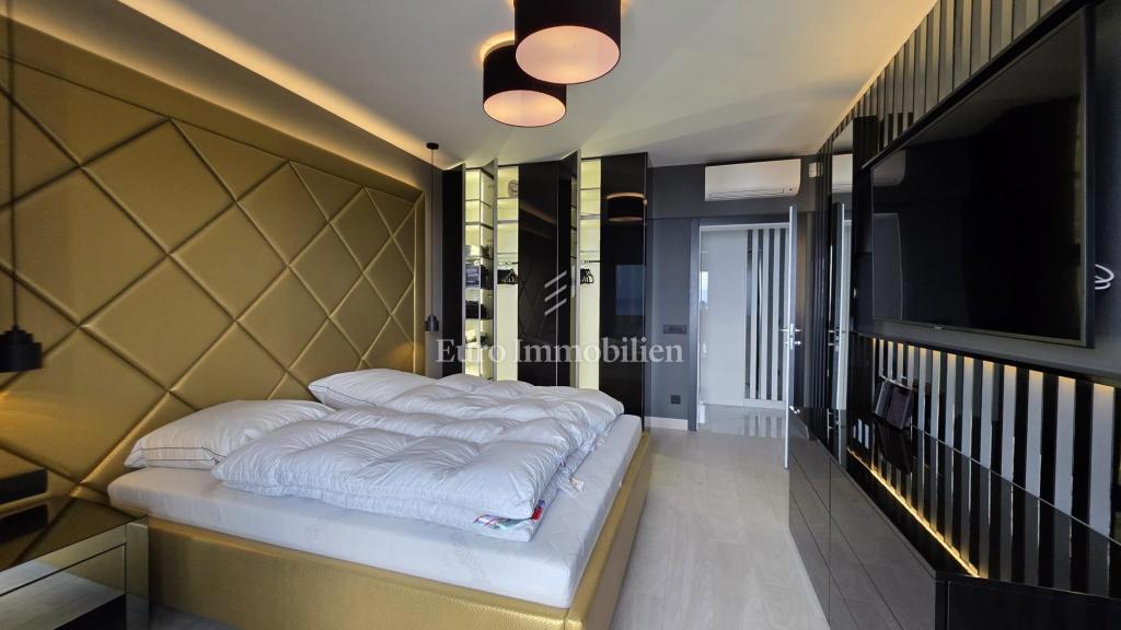 Crikvenica - casa con piscina e terreno edificabile