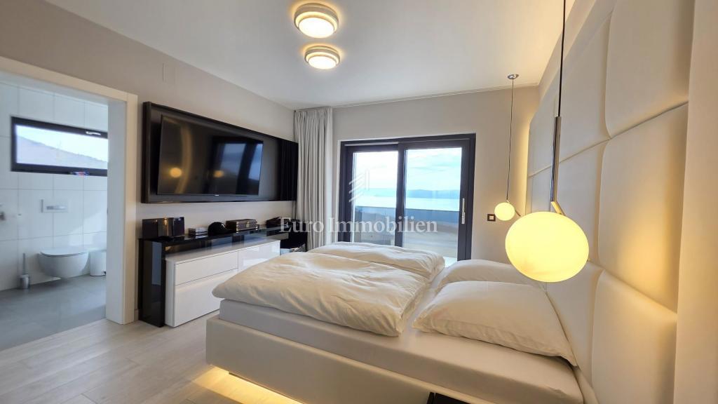 Crikvenica - casa con piscina e terreno edificabile