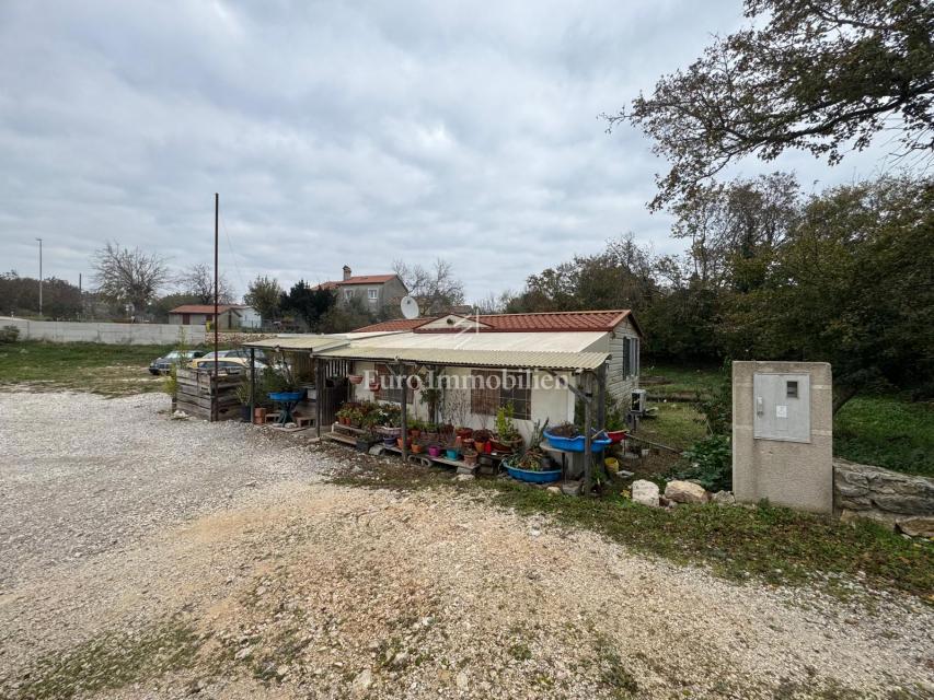 Labin - terreno edificabile con permesso di costruire