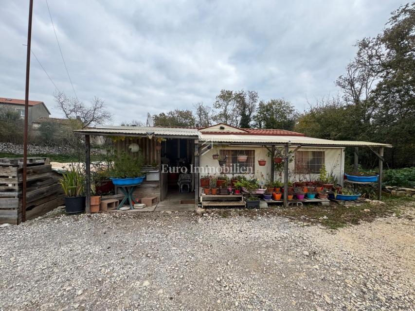 Labin - terreno edificabile con permesso di costruire