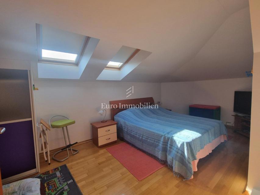 Apartment first row to the sea, Selce