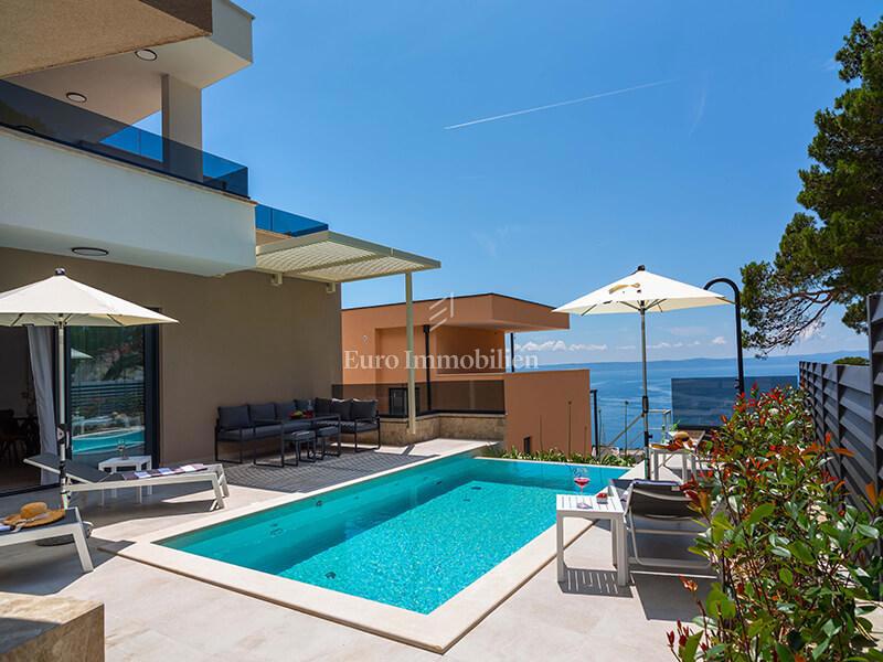 Veliko Brdo - nuova villa con piscina e vista mare