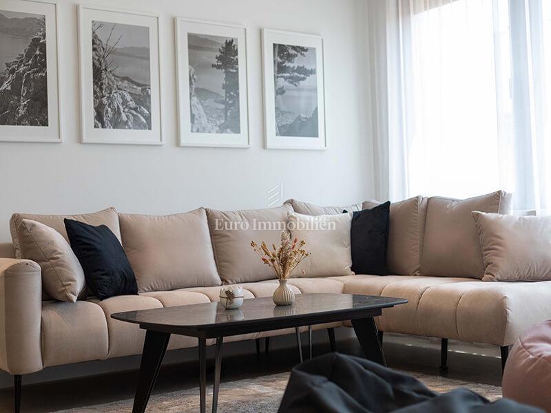 Veliko Brdo - nuova villa con piscina e vista mare