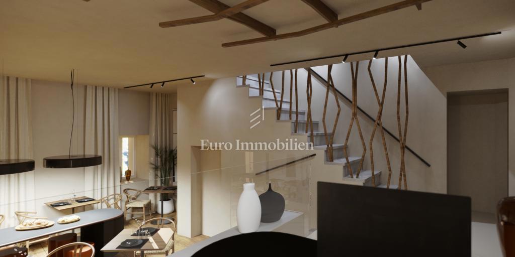 Albona - casa con progetto e permesso di costruzione per hotel