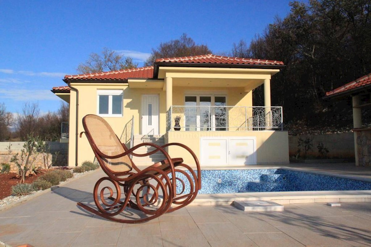 Bella casa con piscina e vista mare! 