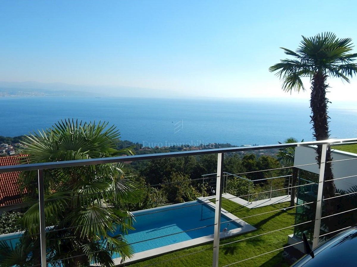 Luxury villa on the Opatija Riviera