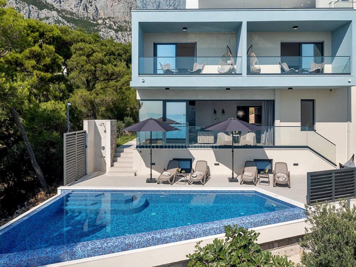 Luxury villa with pool, Makarska