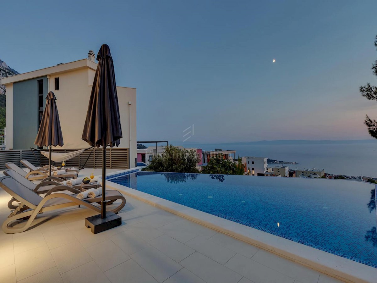 Luxury villa with pool, Makarska