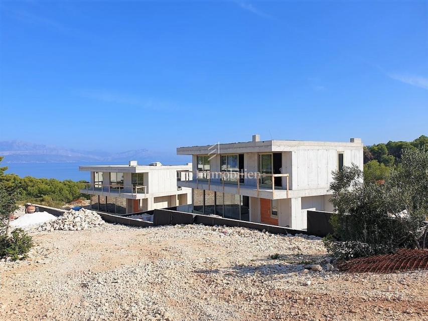 Modern villas in a quiet environment with a sea view, island of Brač