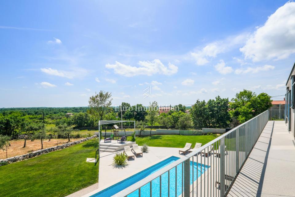 Luxury villa in a peaceful location near Barban, Istria