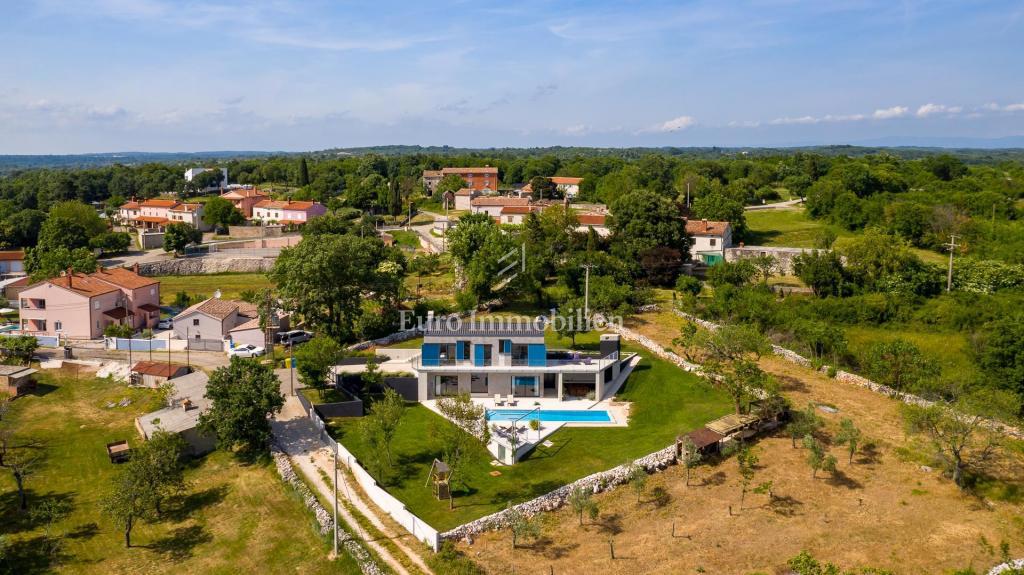 Luxury villa in a peaceful location near Barban, Istria