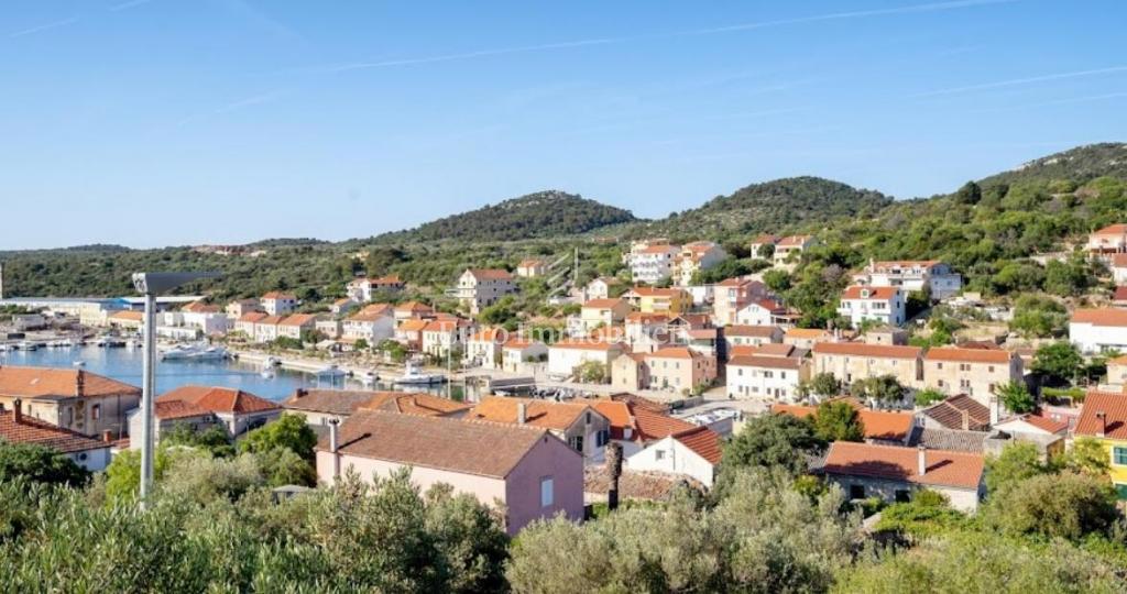 Building land in Sali, Dugi otok