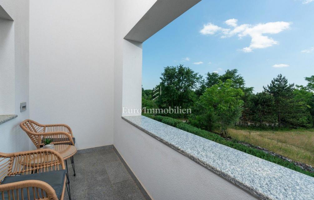 Dintorni di Rovigno, bellissima villa con due piscine e sauna