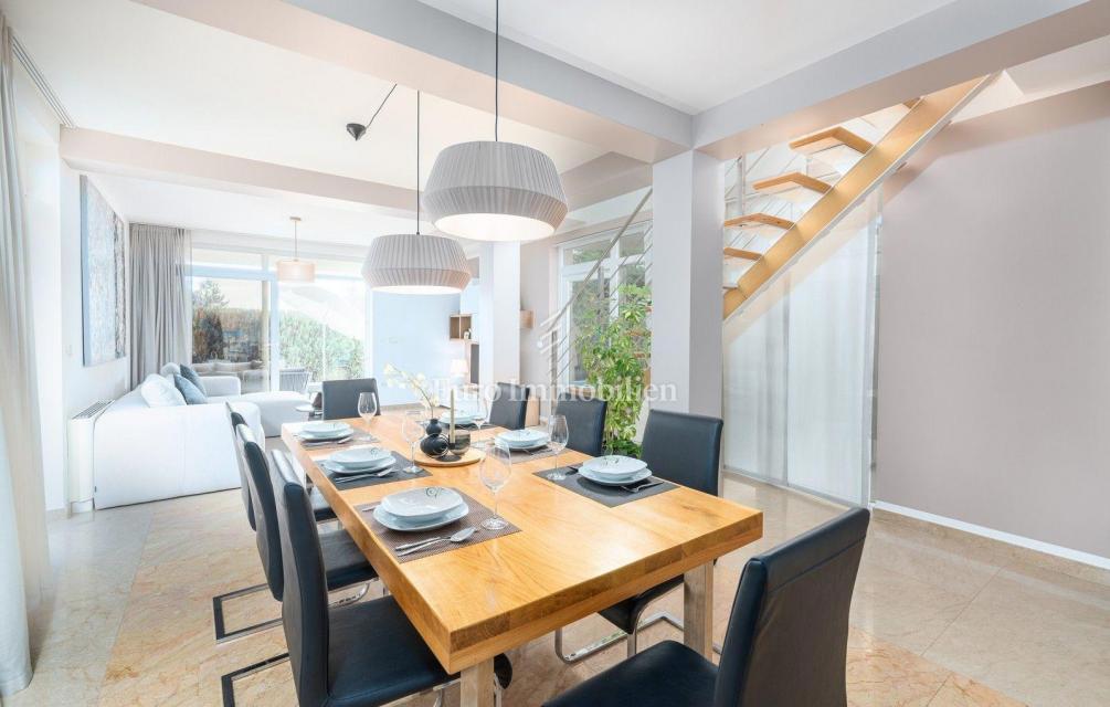 Dintorni di Rovigno, bellissima villa con due piscine e sauna