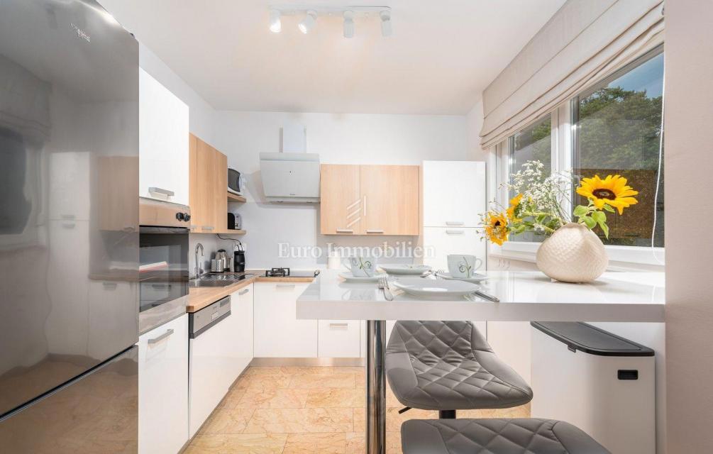 Dintorni di Rovigno, bellissima villa con due piscine e sauna