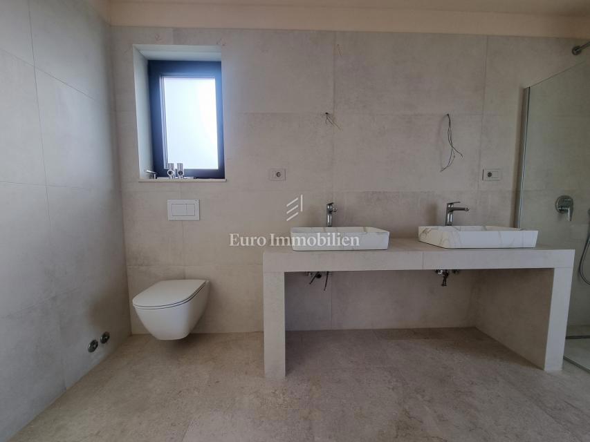 DINTORNI DI PARENZO - Villa moderna con terrazza panoramica, vista mare