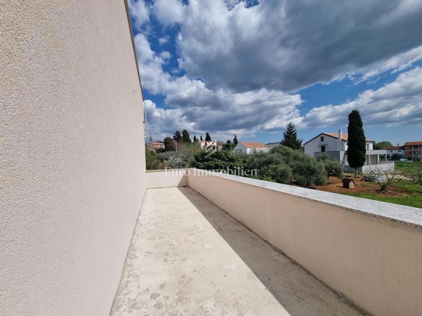 DINTORNI DI PARENZO - Villa moderna con terrazza panoramica, vista mare