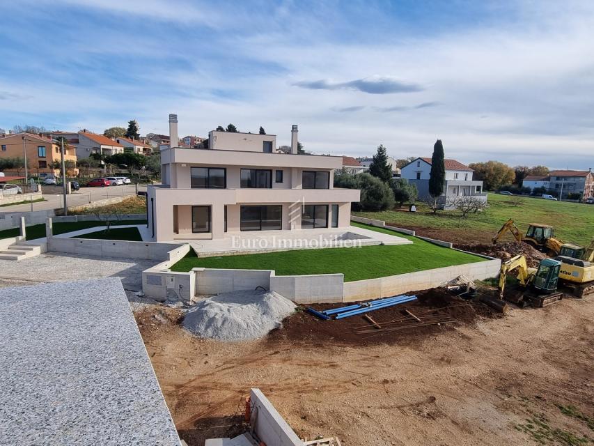 DINTORNI DI PARENZO - Villa moderna con terrazza panoramica, vista mare