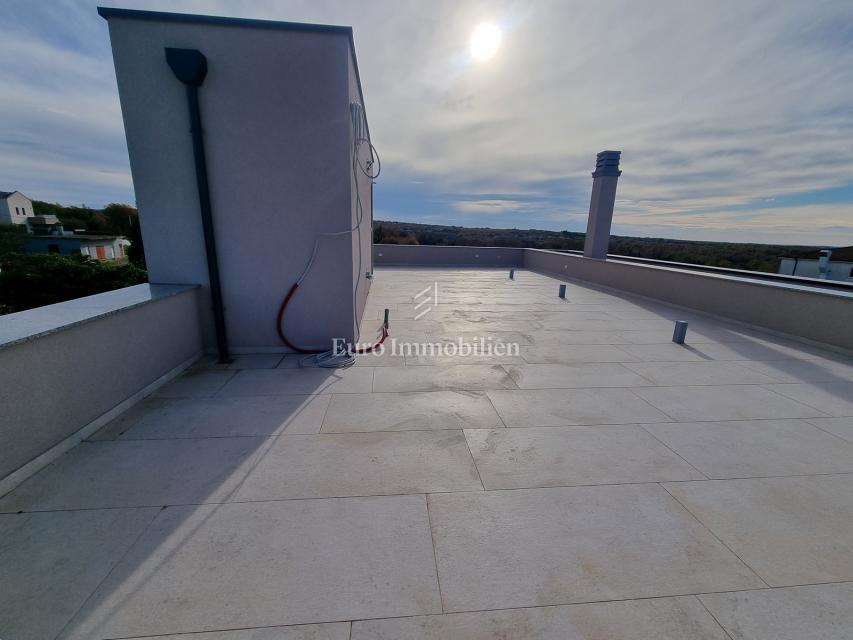 DINTORNI DI PARENZO - Villa moderna con terrazza panoramica, vista mare