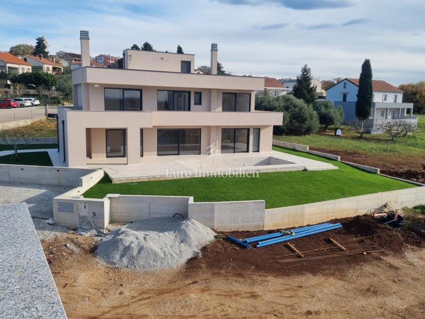 DINTORNI DI PARENZO - Villa moderna con terrazza panoramica, vista mare