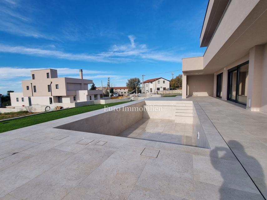 DINTORNI DI PARENZO - Villa moderna con terrazza panoramica, vista mare
