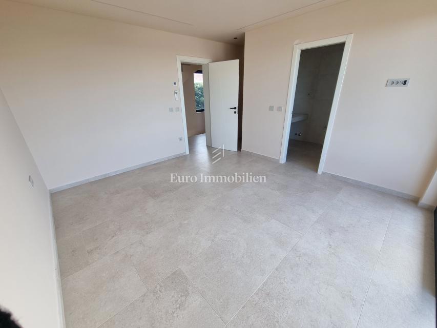 DINTORNI DI PARENZO - Villa moderna con terrazza panoramica, vista mare