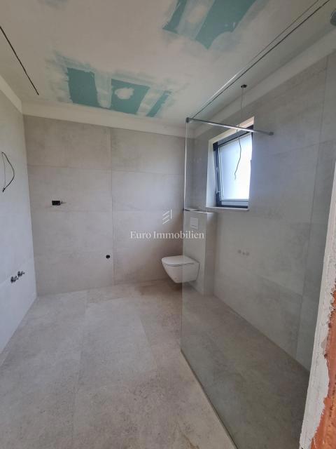 DINTORNI DI PARENZO - Villa moderna con terrazza panoramica, vista mare