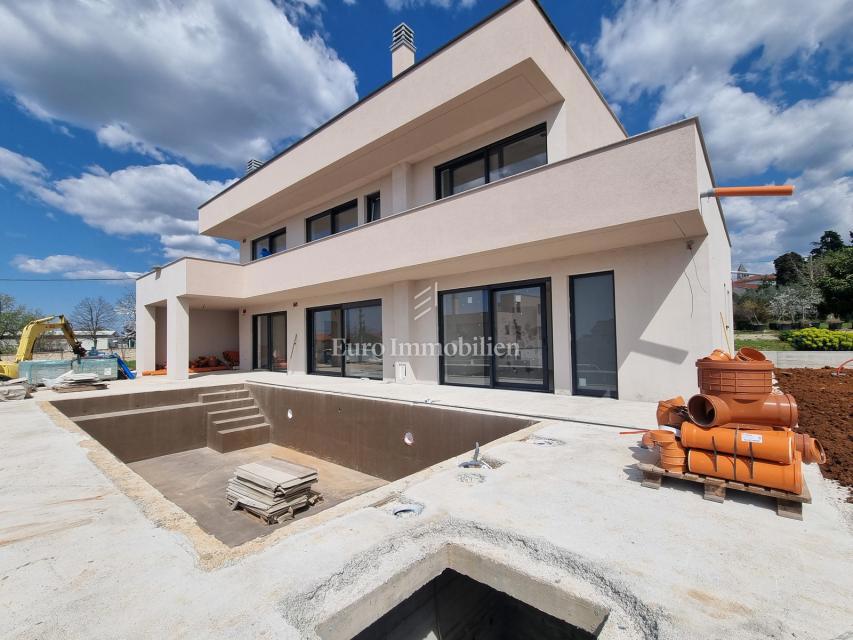 DINTORNI DI PARENZO - Villa moderna con terrazza panoramica, vista mare