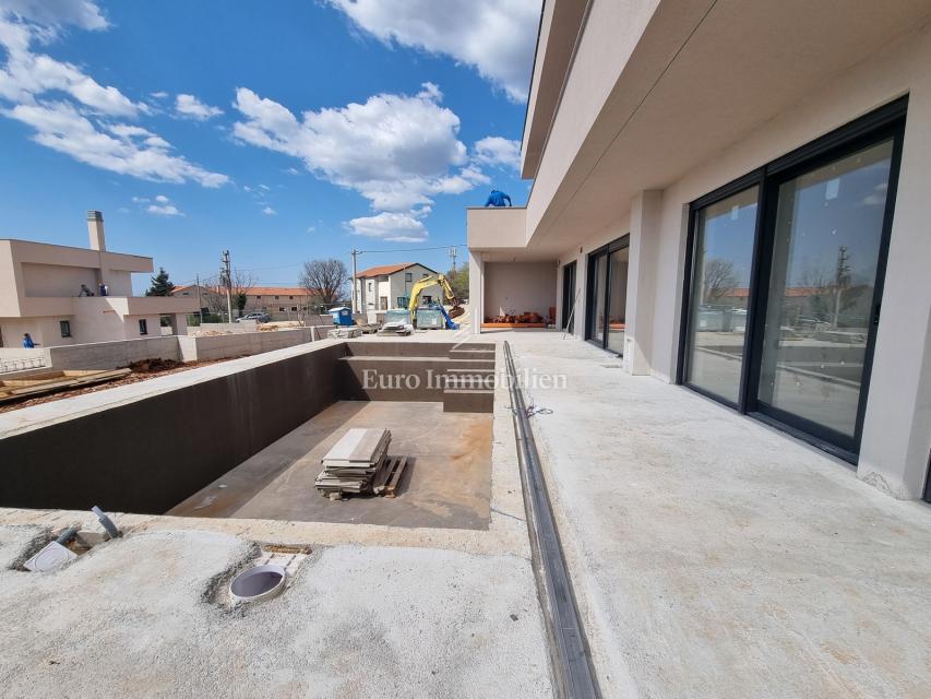 DINTORNI DI PARENZO - Villa moderna con terrazza panoramica, vista mare