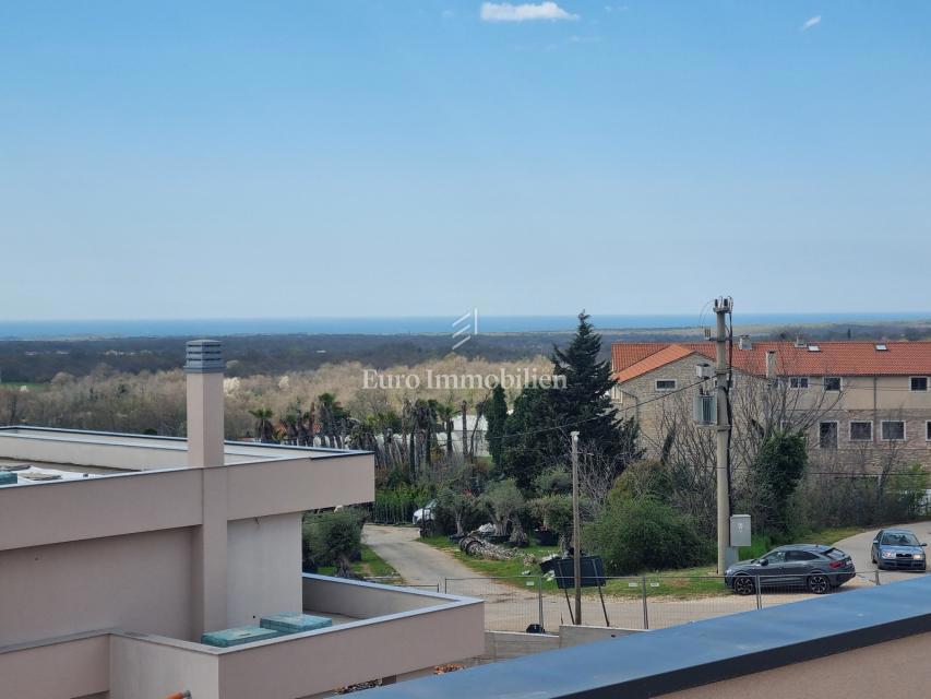 DINTORNI DI PARENZO - Villa moderna con terrazza panoramica, vista mare