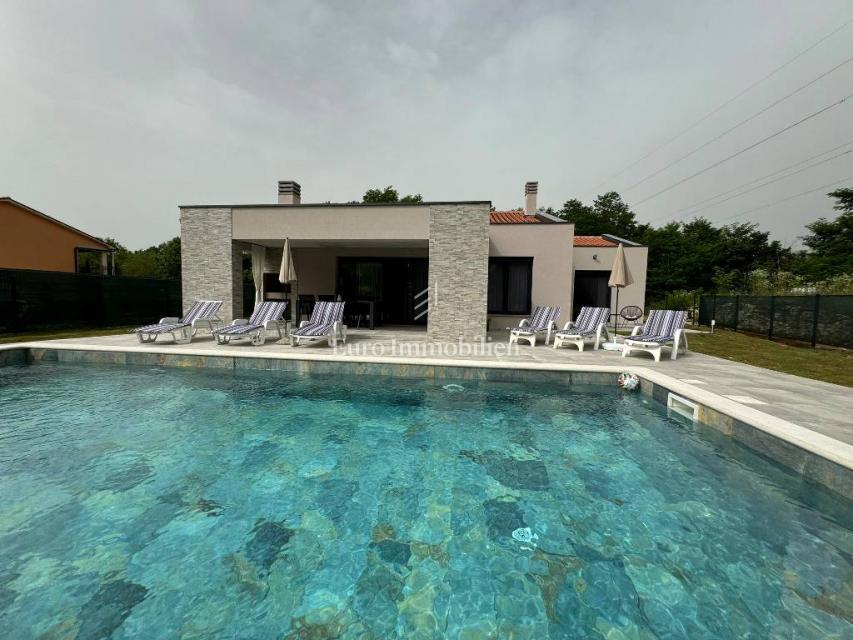 Istria - Moderna casa con piscina