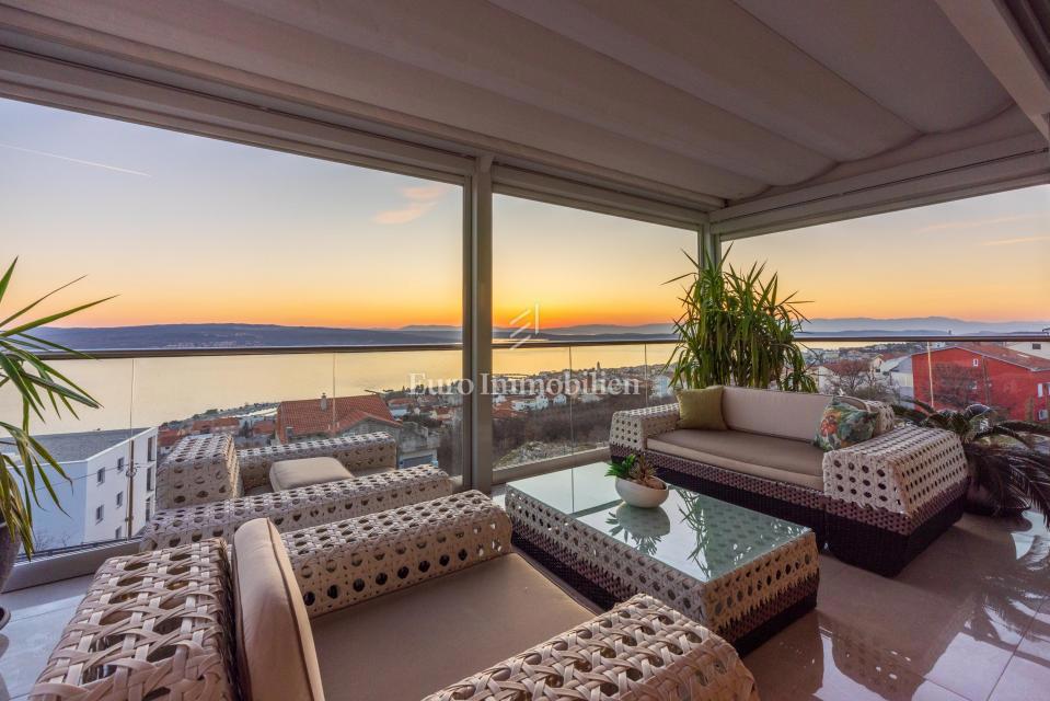 Penthouse unico in vendita a Crikvenica