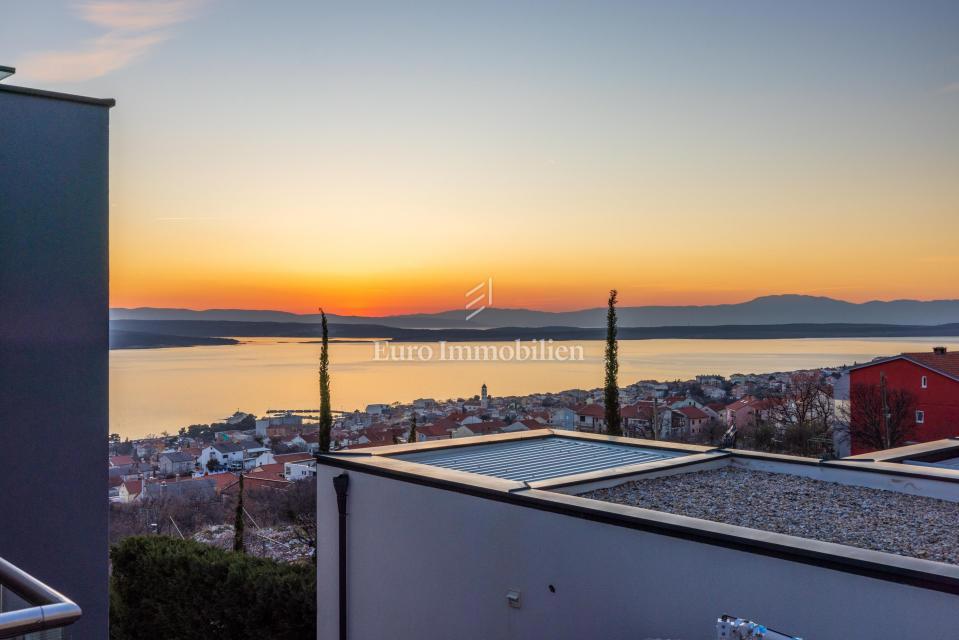 Penthouse unico in vendita a Crikvenica