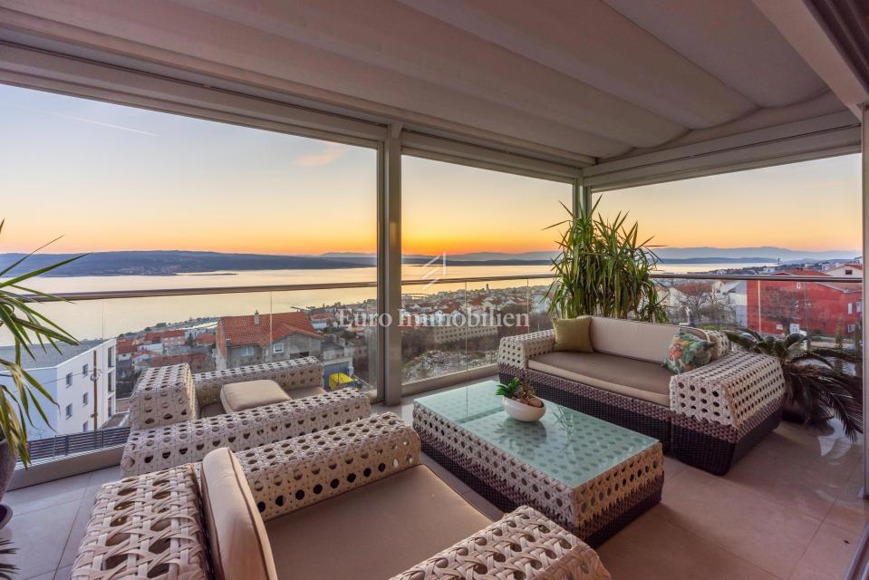 Penthouse unico in vendita a Crikvenica