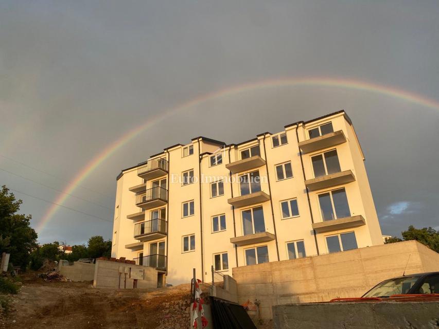 Crikvenica - edificio con 4 appartamenti