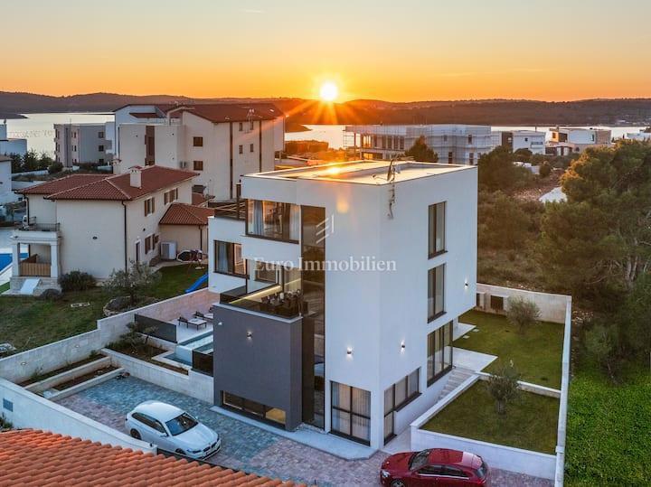 Istria, Medolino - villa moderna vicino al mare