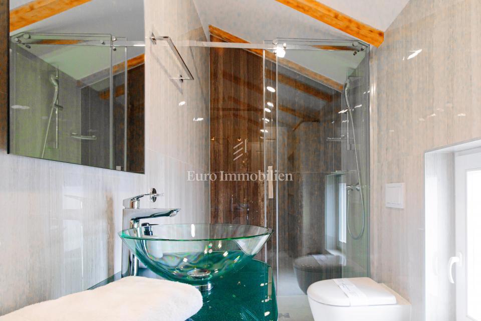Casa in pietra con piscina - isola di Krk